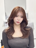 ロムーク 表参道(LOMKH)&nbsp;[似合わせカット]メルティカラー×韓国レイヤーでくびれヘア