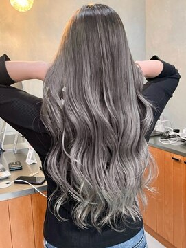 ウェイビーズ(WAVY'S) xブリーチ/イメチェン/ホワイトブロンド/外ハネボブ/美髪/