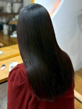 ミツバ(3tuba) 暗髪 髪質改善 ストレートヘア 美髪 トリートメント 20代