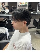 セカンド(2ND)&nbsp;アイロン、パーマなしで作る毛流れセンターパート