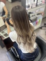 ビゼ 梅田(BIZE)&nbsp;シールエクステ80枚でつくるバレイヤージュ風スタイル♪♪