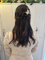 ニカ(NIKA) お呼ばれヘアハーフアップ