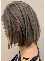 ウィルゴ(VIRGO)&nbsp;外国人風ハイライトカラー/ショートボブ/アッシュベージュ