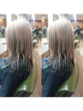 ヘアーサロン リバース(Hair Salon Rebirth) 【防府/Rebirth】ホワイトベージュ×ダークアッシュ