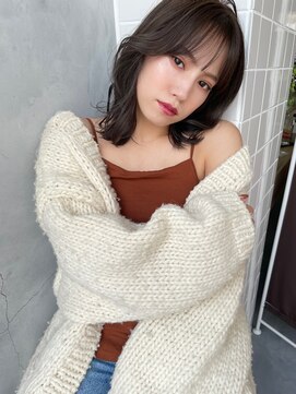 ティティ(TiTi) ミストバング×くびれヘア[TiTi_栗林れい]