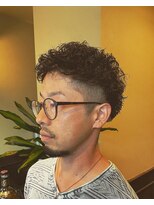トウキョウバーバーヴァッシュ 神保町店(Tokyo Barber VASH) ツーブロックハードパーマ