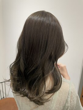 リリアーナ(LILIANA) 韓国ヘア インナーカラー ミディアム ロング 前髪カット 池袋