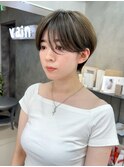 ハンサムショート オリーブカラー センターパート