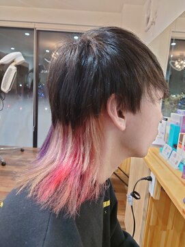 アグー(Aguu) ウルフとインナーカラー