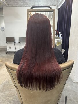 レガーレ(Legare) 秋冬オススメバーガンディーカラーロングスタイル