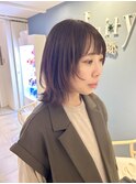 顔周りウルフ 伸ばし中ボブ