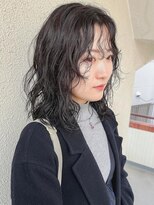 ニイ(nii.)&nbsp;おおきめカールのパーマスタイル