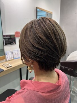 ハイライトショートボブ