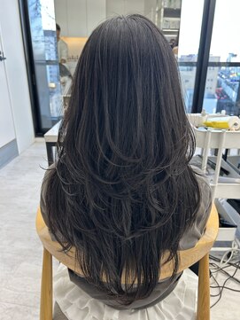 ビューナゴヤ 名駅(VIEW NAGOYA) レイヤーカット/ハッシュカット/くびれヘア/黒髪/学割