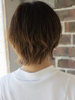 アマリス(Amaris) ショートウルフ20代/30代/40代/庭瀬