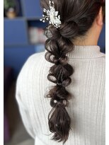 トータルヘアサロンカマダ&nbsp;ローポニーゆるふわ編みおろし