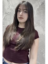 クラシカ(classika)&nbsp;ロングレイヤーカット×ハイライトカラー♪