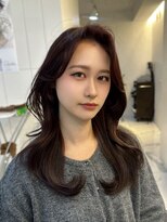 リー 四ツ橋(Lee)&nbsp;レイヤーカット/韓国風/外国人風/顔周り/透明感カラー