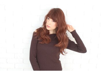 ヘアージェニック(hair genic)の写真/【東京青山のサロン直伝】40代50代大人女性の髪を輝かせる！芯から補修し、栄養を与え美髪へ導きます◎