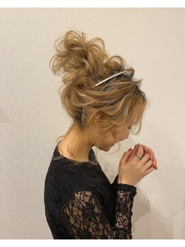 ロルド シェリ(Rold Cheri) お団子パーティーヘア