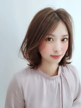 アスタリスク(asterisk) 【asterisk】ミディアムレイヤーボブ