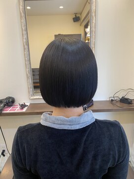 マジョリルゥ 寝屋川店(ma jolie.lou) ストレートボブ