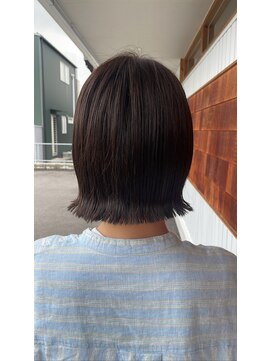アンチ(ANTI) 切りっぱなしボブ