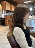 ふわっとミディアムレイヤー×20代アッシュブラウン