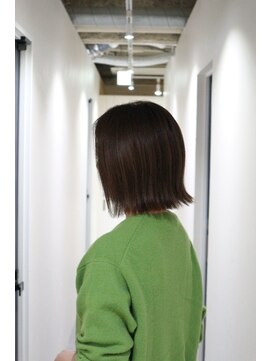 ビー(Be) ワンレンボブ