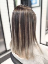 ヘアースタジオ ジェイワン(hair studio J ONE)&nbsp;【逆アンブレラカラー】20代30代40代50代　ブリーチカラー