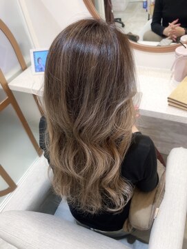 アマニ ヘアー ホスピタル(AMANI. HAIR HOSPITAL) AMANI 白髪もカバーデザインカラー×シャドールーツ