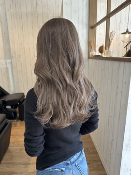 ワク 岡崎店(waku) ミルクティー/ベージュ