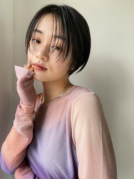 シータ(sheta) 【sheta/小林】10代20代30代黒髪ハンサムショート　ワンレン