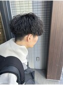 ◎波巻きパーマ×センターパートで韓国風こなれ感メンズ