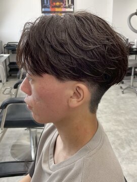 ラヴィズムバイフィフス(LUVISM by fifth) 新潟万代毛流れセンターパートニュアンスパーマフェザーパーマ