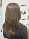ツヤ感ロングレイヤーで大人の抜け感