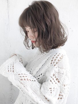 ルティア 池袋(Lutia) ゆるふわウェーブパーマスタイル