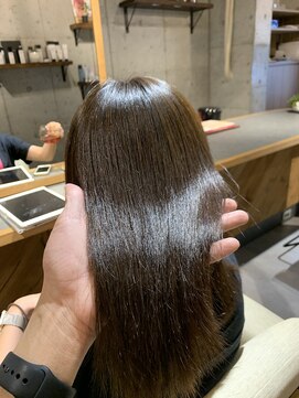 コメル(comeLe) 【comeLe】シルクルミナスストレート