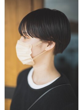 コモド(COMODO) 春先取り！2022春の耳掛けショートカット