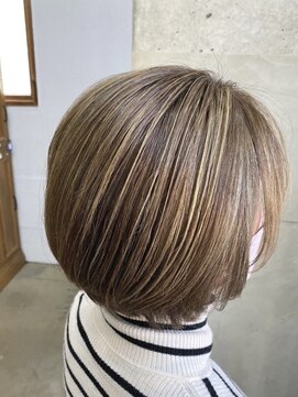 ジィージ 我孫子店(Jieji) 白髪ぼかしハイライト　２