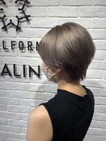ヘア スパ ビューティー エールフォルム(HAIR SPA BEAUTY YELLFORME)&nbsp;ハイトーングレージュ×ハンサムショート