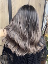 ヴィフ 大船(VIF)&nbsp;バレイヤージュ/ケアブリーチ/ダブルカラー白髪ぼかし脱白髪染め