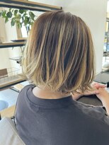 スイ(SUI)&nbsp;たっぷりハイライト＋裾カラー(^^)