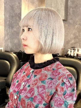 エルバイラビス 大宮(elu by lovis) 《ゆい》ホワイトベージュ/ミルクティーベージュ/似合わせカット