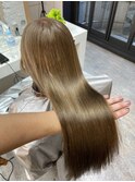 マチルダボブ前髪ハイライトグレージュ