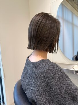 ステン(sten) 外はねボブ/切りっぱなしボブ/顎下ボブ/タッセルボブ/ミニボブ