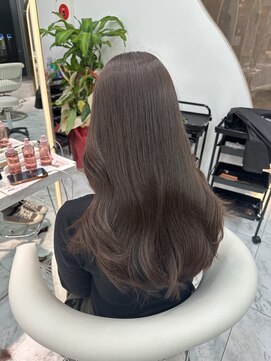 ロンドルピナス 小倉(Lond Lupinus) ブルーブラック/ワイドバング/美髪のススメ/外ハネボブ/北九州