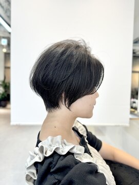 アリアバイエクラート 新宿南口店(ARiA by ECLART) 前髪なし大人くびれショート　骨格補正カット【takano】