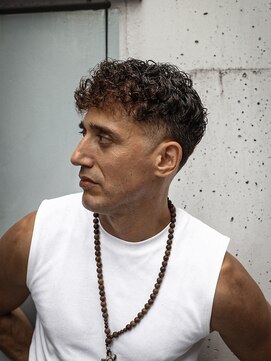 プロショップウェーブ(PRO SHOP WAVE) アッシュブラック/カルマパーマ/ベリーショート/原宿