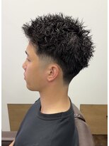 バタクラン(BATACLAN)&nbsp;ピンパーマ/テーパーフェード/バーバー/シェービング/眉毛/理容